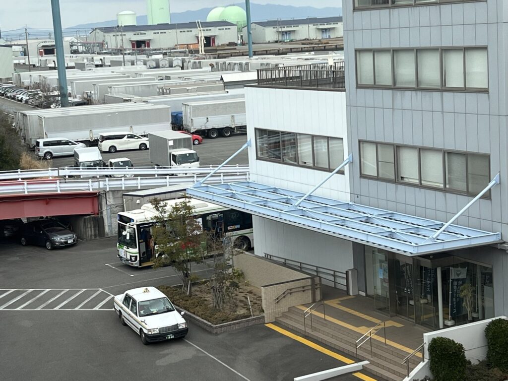 徳島港ターミナル前のバス